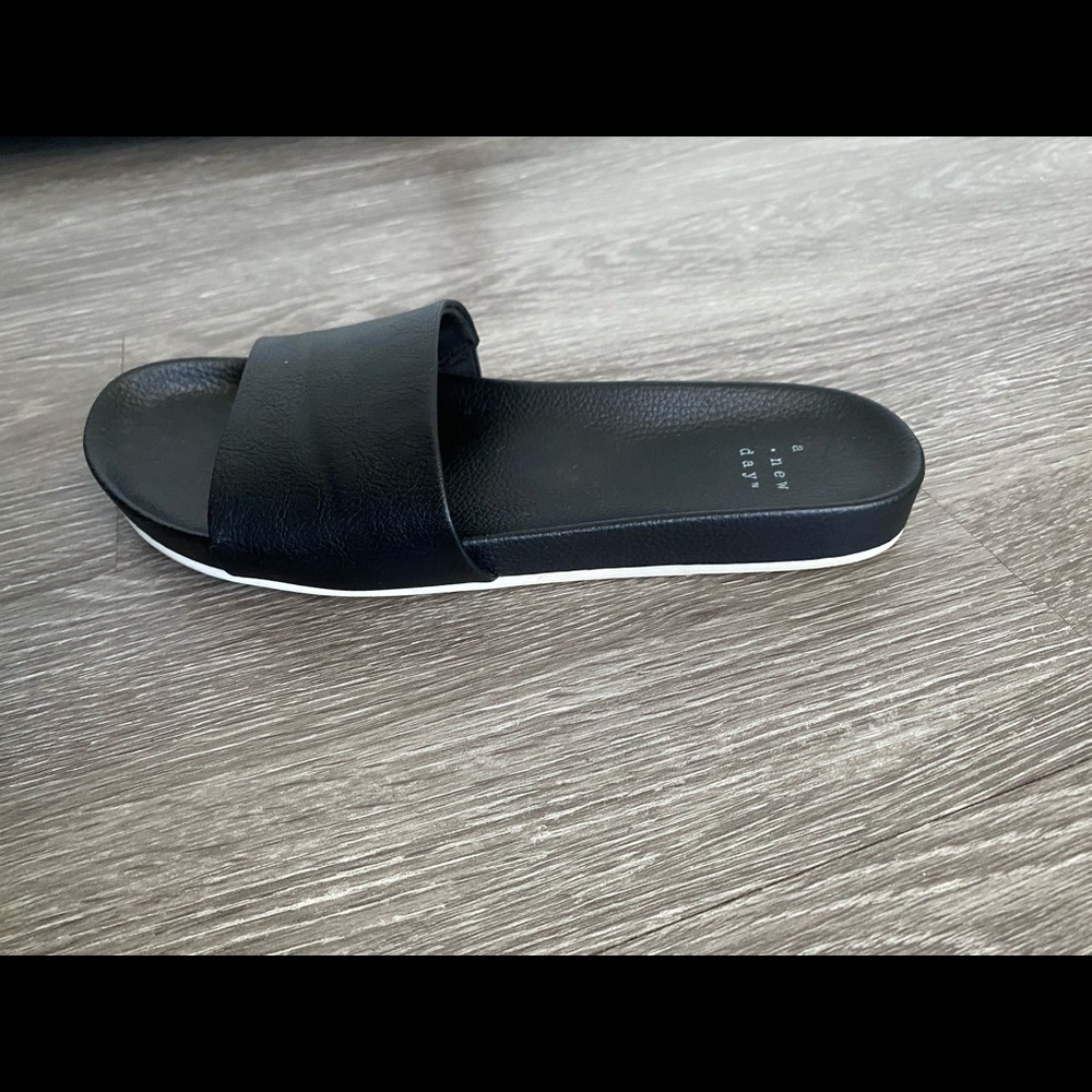 Target Slide - Picture 3 of 4